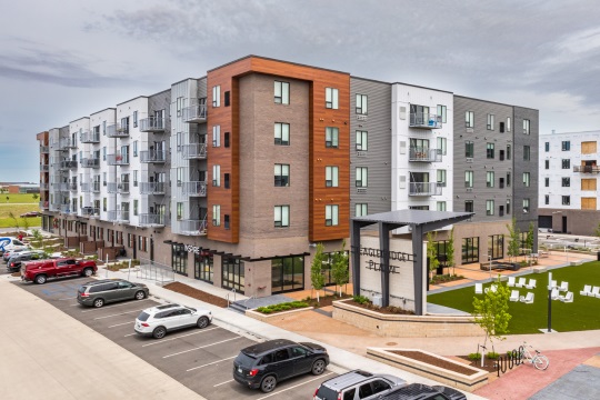 Eagleridge Plaza Residences